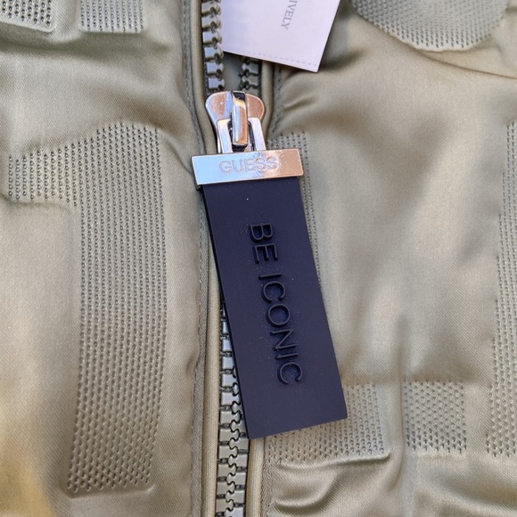 New GUESS All over logo bomber Jacket SZ S - Picture 11 of 12